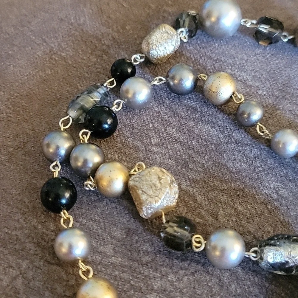 HANDMADE Silver Foil Glass Beaded Chain Necklace - Picture 5 of 6